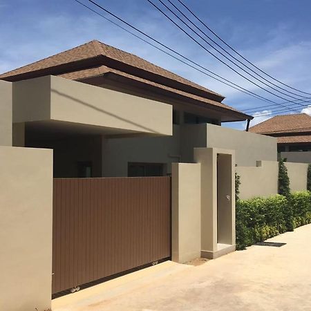 Shanti Villas X Monthstayz Thailand Rawai Eksteriør billede