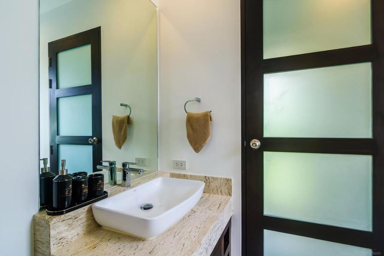 Shanti Villas X Monthstayz Thailand Rawai Eksteriør billede